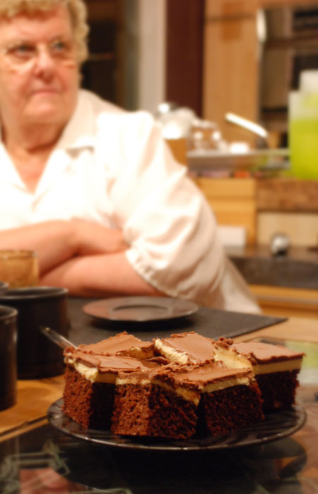 43bdaycake2.jpg