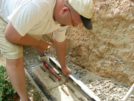 wall08base2.jpg