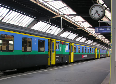 zurichtrain.jpg